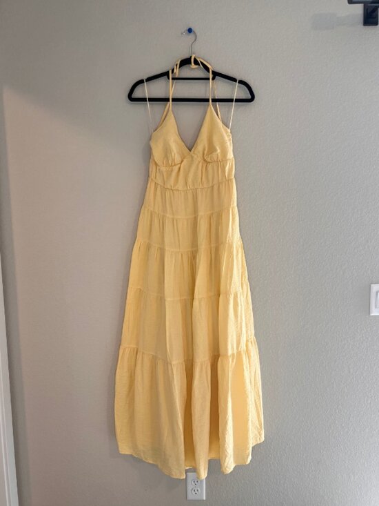 Abercrombie & Fitch Dresses & Skirts - Abercrombie & Fitch Butter Yellow Tiered Halter Maxi Dress Women's (Small/Tall)